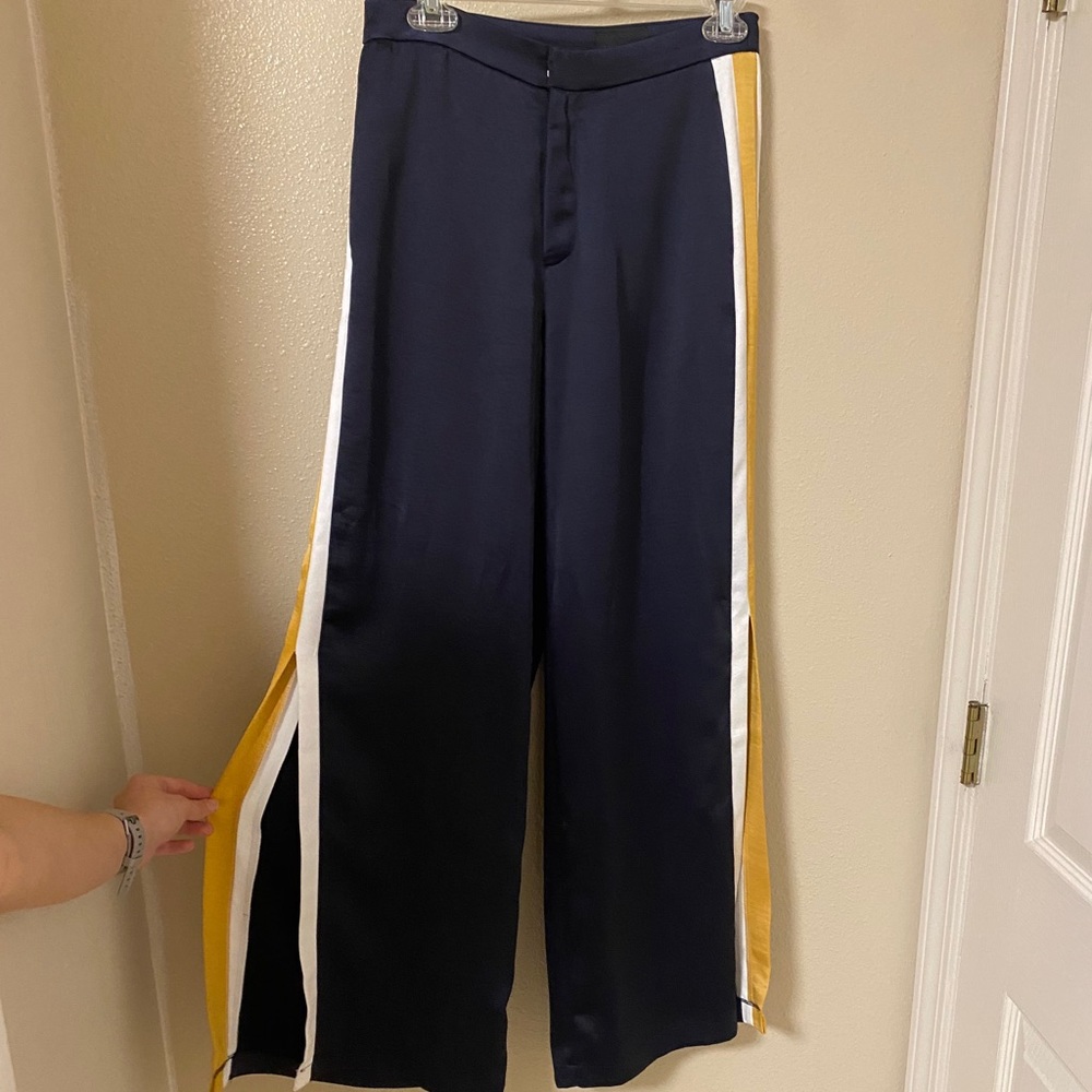 High-waist silk pants (part of a set)